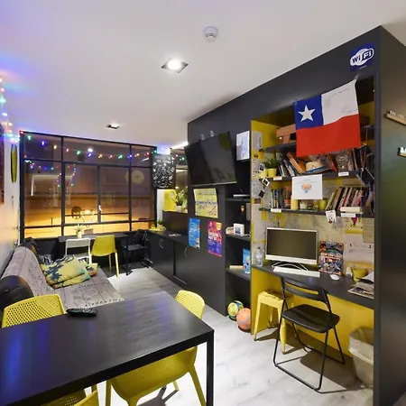 Auberge de jeunesse Free *