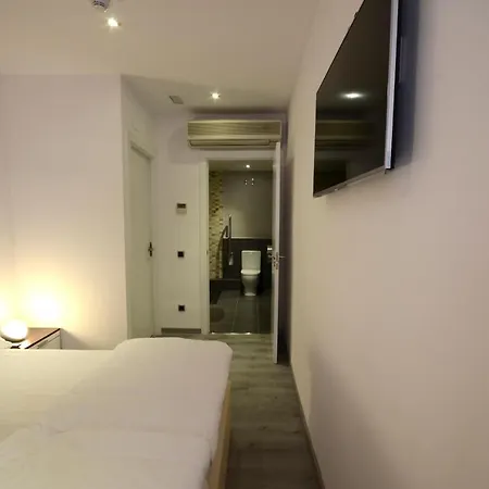 Free * Βαρκελώνη