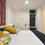 Hostel Free *